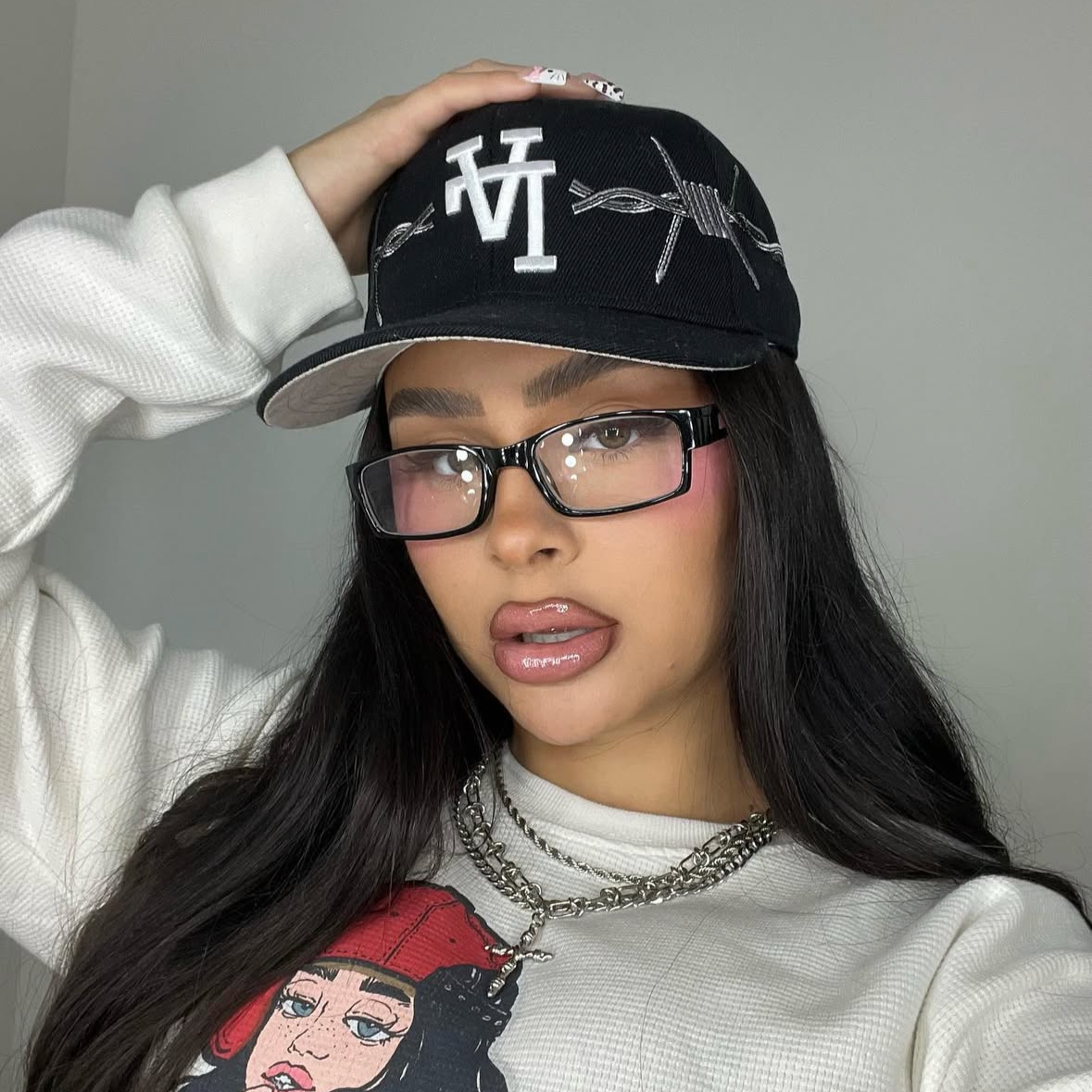 Barbed LA "Felicity" Fitted